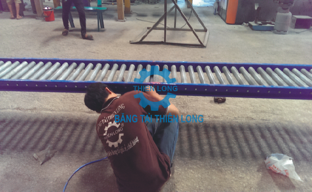 BĂNG TẢI CON LĂN TỰ DO 07