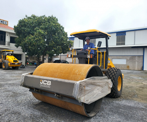 Xe lu rung JCB 116D Mới 100%
