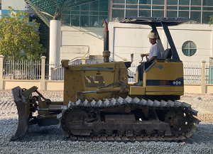 Máy ủi Komatsu D37P-2