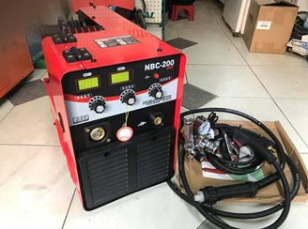 Máy hàn MIG nội địa 200A