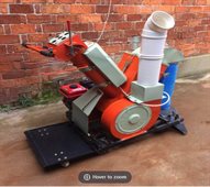 MÁY THU HOẠCH NGŨ CỐC ĐÓNG BAO CHỐNG BỤI TỰ HÀNH BOOYOUNG MODEL BY18