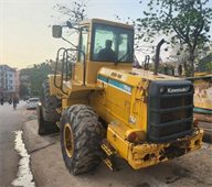 Xúc lật Kawasaki 70ZIV-2, đã sử dụng 5767 giờ