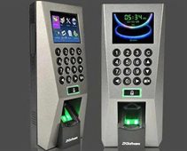 Máy chấm công vân tay ZKTeco F18