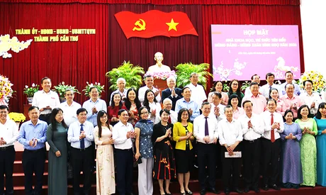 Họp mặt nhà khoa học, trí thức tiêu biểu dầu Xuân 2026